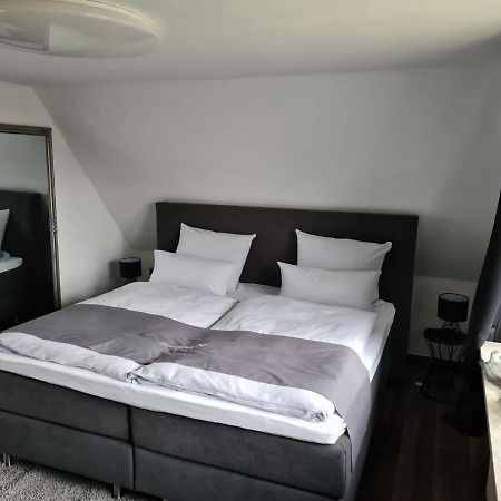 Exklusive Ferienwohnung Nahe Der Nordsee Wesselburen Luaran gambar