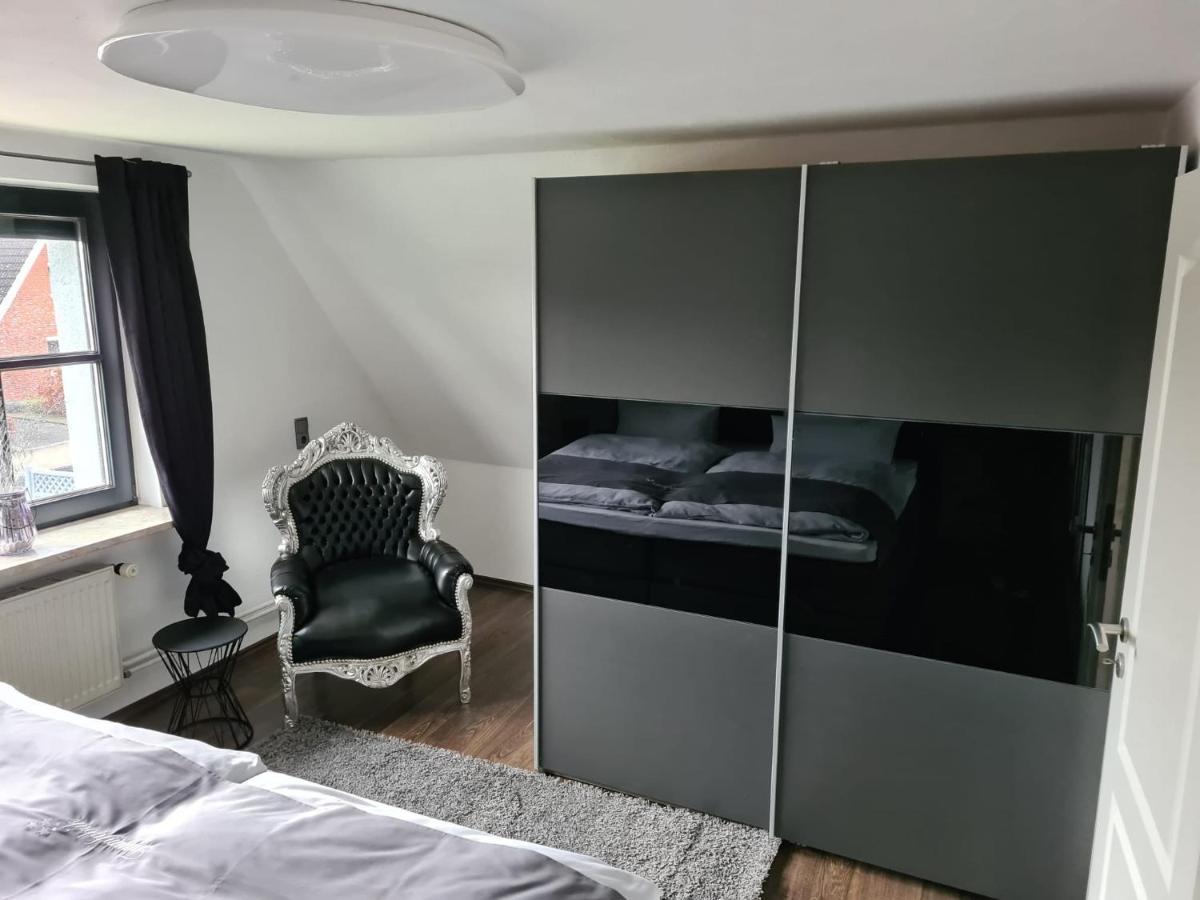 Exklusive Ferienwohnung Nahe Der Nordsee Wesselburen Luaran gambar